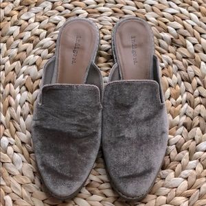 Indigo Rd velvet mules